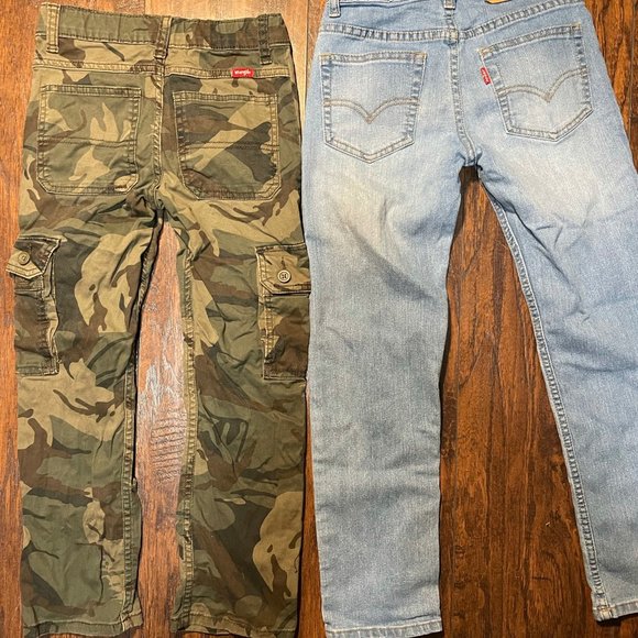 Levi Jeans and Wrangler Camo Cargo - Picture 2 of 4